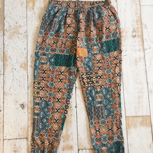 Forever 21 tribal pants - Picture 2 of 5